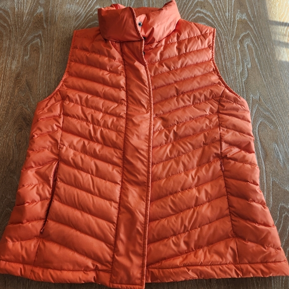 TALBOTS Down Puffer Tangerine Vest Women's Size Medium - Picture 15 of 15